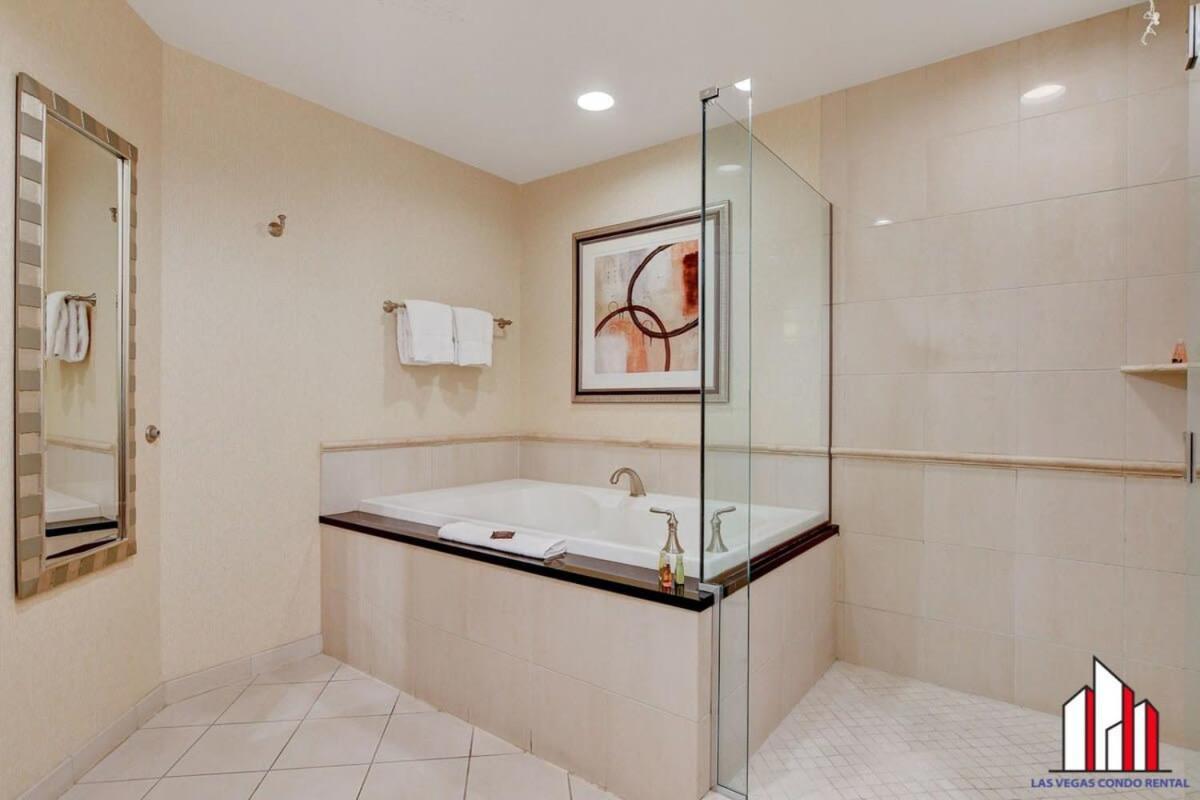 Mgm Signature-15-709 Strip View Jacuzzi Studio 라스베이거스 외부 사진